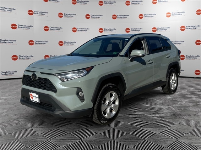 2021 Toyota RAV4 XLE's photo