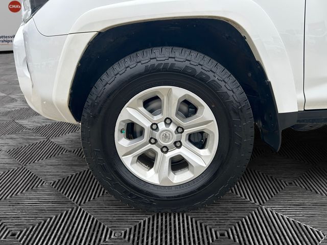 2019 Toyota 4Runner SR5 - Photo 14