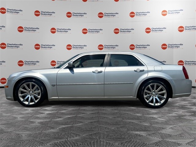 2006 Chrysler 300 C SRT8 photo 2