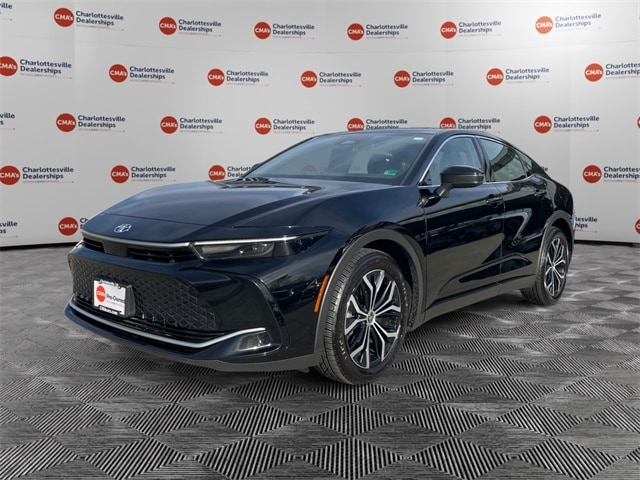 2024 Toyota Crown XLE's photo