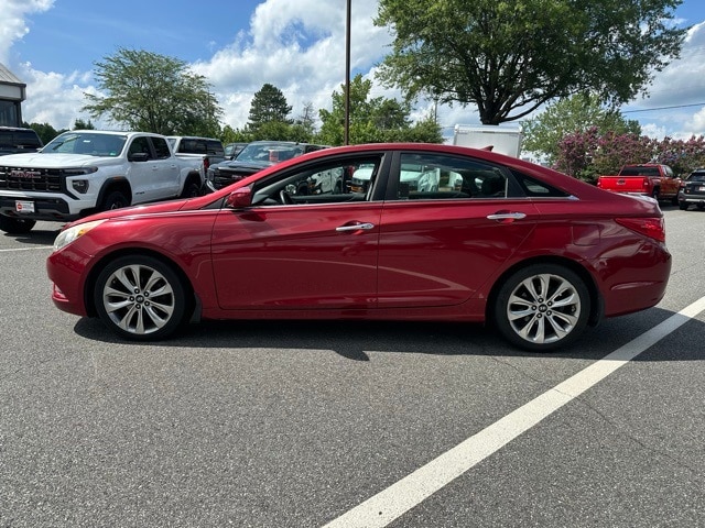 Used 2011 Hyundai Sonata SE with VIN 5NPEC4AC1BH054684 for sale in Charlottesville, VA
