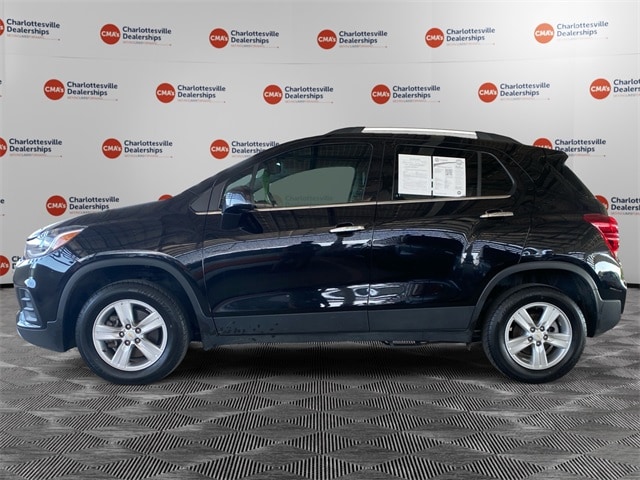 Used 2020 Chevrolet Trax LT with VIN KL7CJPSB2LB034674 for sale in Charlottesville, VA