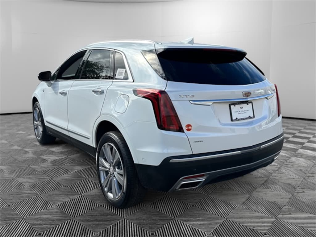 New 2025 Cadillac XT5 Premium Luxury SUV