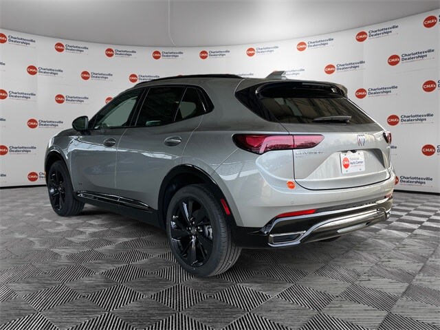 2025 Buick Envision Sport Touring photo 3