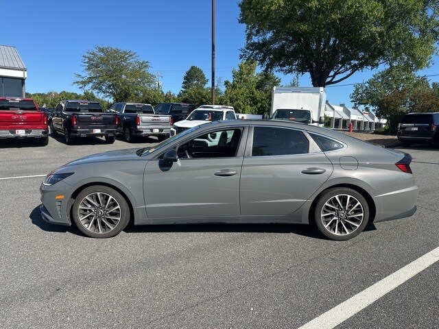 2023 Hyundai Sonata Limited photo 2
