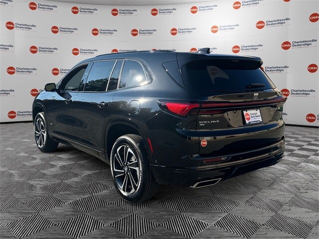 2026 Buick Enclave Sport Touring photo 2