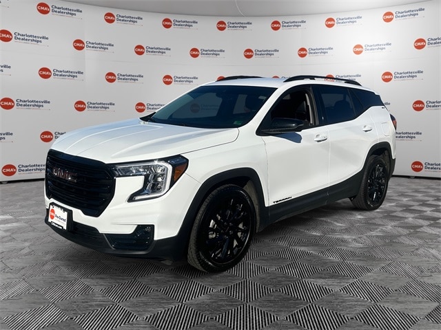 2023 GMC Terrain SLT's photo