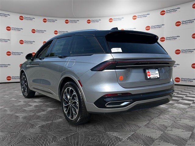 2025 Lincoln Nautilus Reserve photo 3