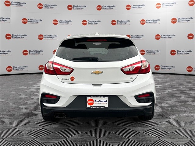 2017 Chevrolet Cruze LT photo 3