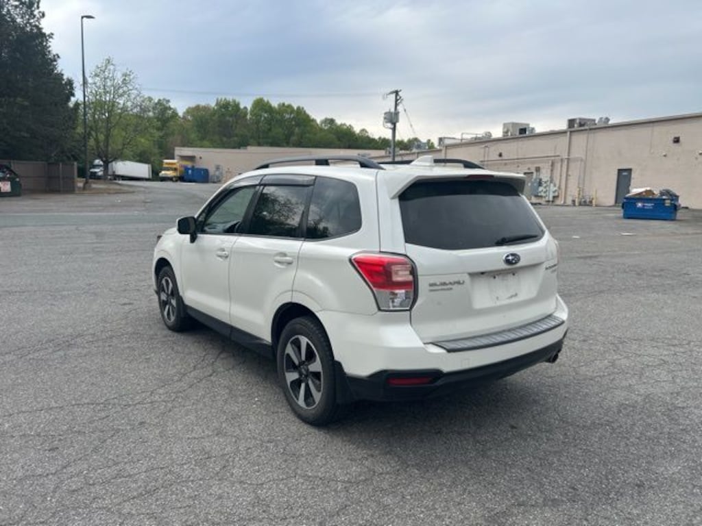 Used 2017 Subaru Forester 2.5i Premium SUV