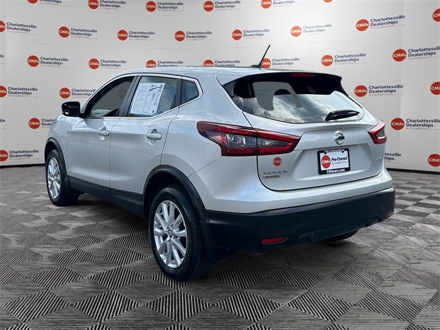 2022 Nissan Rogue Sport S photo 3