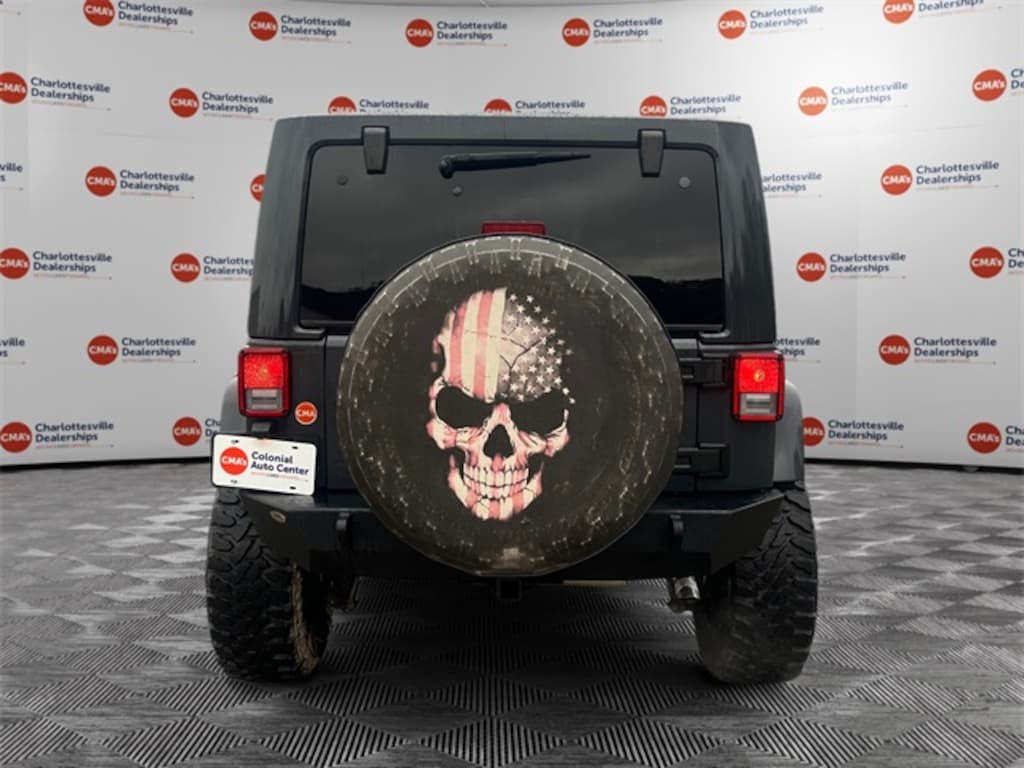 Used 2017 Jeep Wrangler Unlimited Sahara SUV