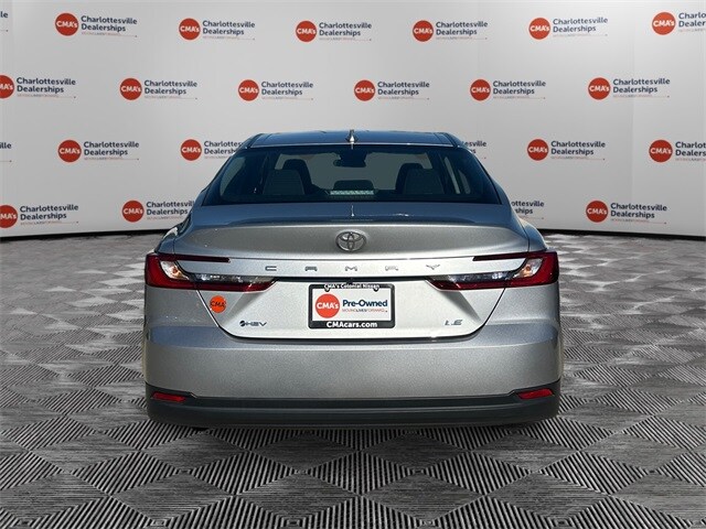 2025 Toyota Camry LE photo 4