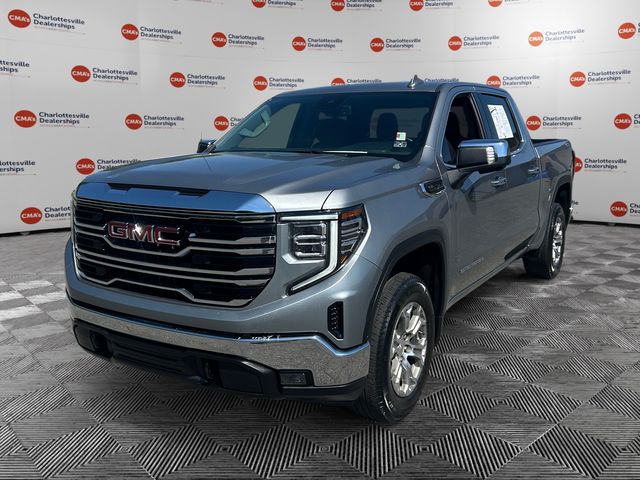 2025 GMC Sierra 4WD Crew Cab Short Box SLT's photo