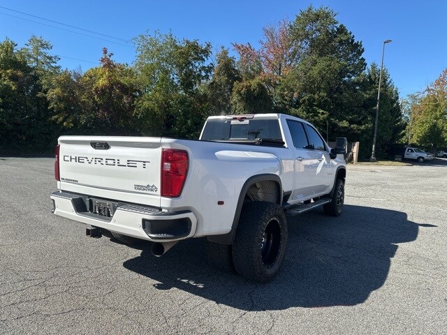 2022 Chevrolet Silverado 3500HD High Country photo 4