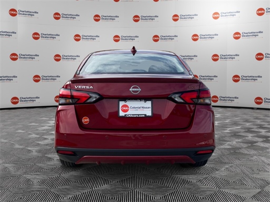 New 2025 Nissan Versa 1.6 SR Sedan