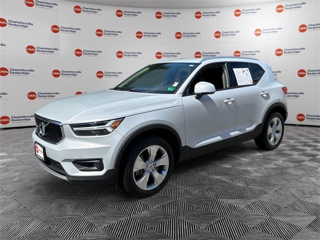 2022 Volvo XC40