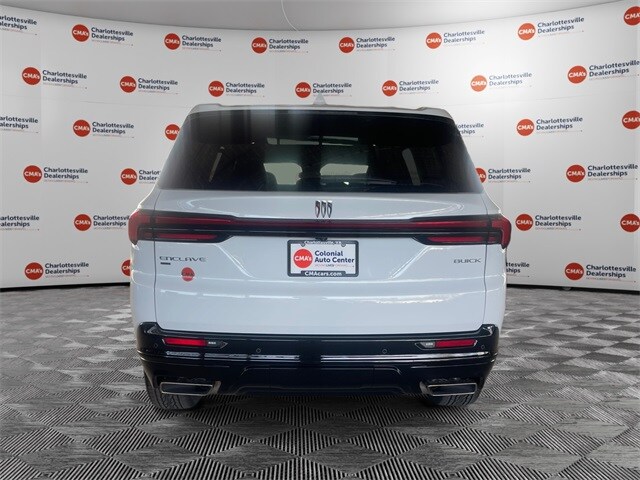 2025 Buick Enclave Sport Touring photo 4