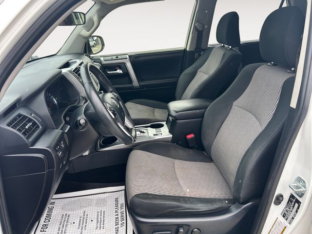 2019 Toyota 4Runner SR5 - Photo 9