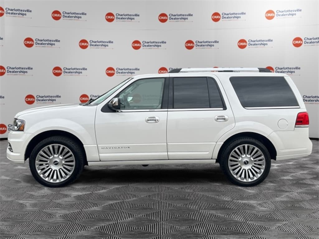 Used 2015 Lincoln Navigator Base SUV