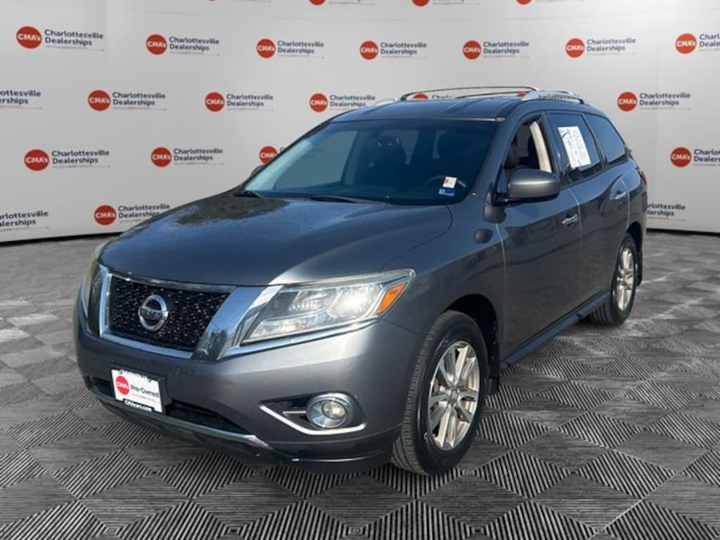 Used 2016 Nissan Pathfinder SV SUV