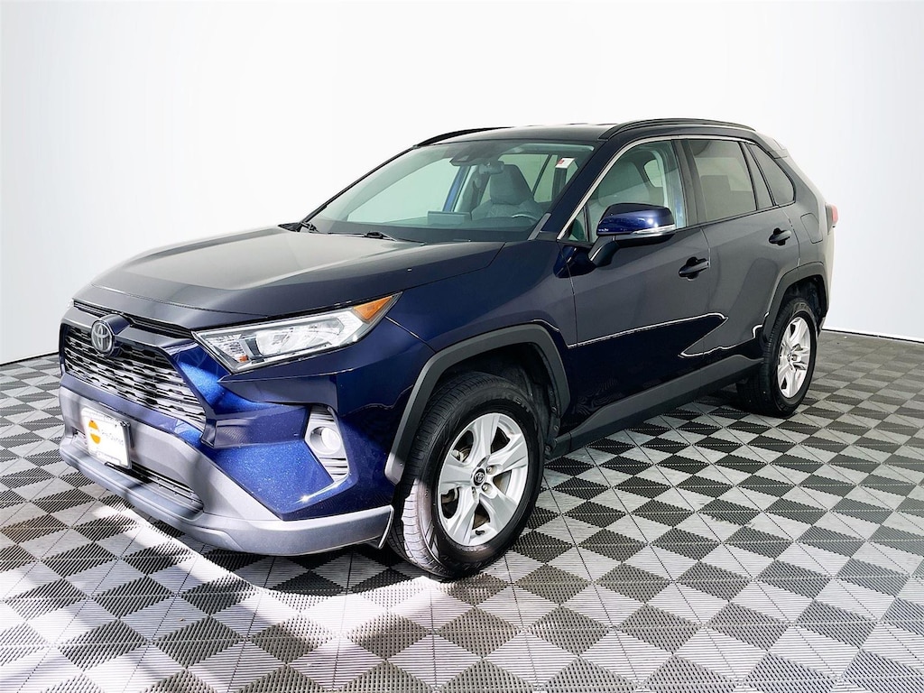 Used 2020 Toyota RAV4 XLE SUV