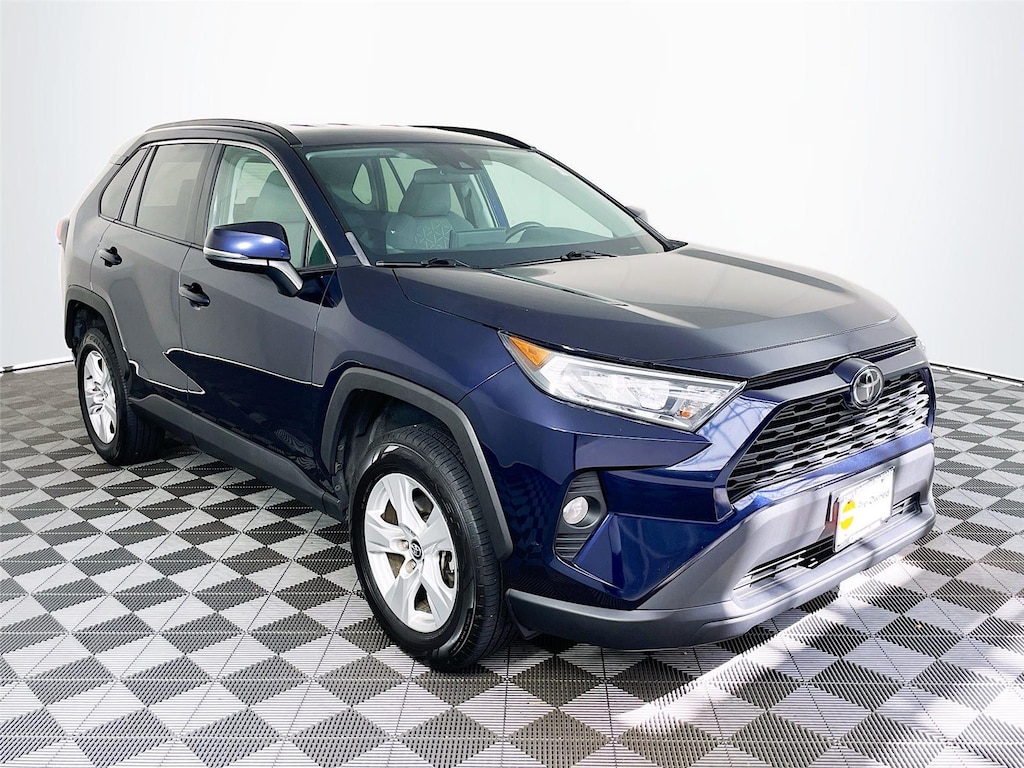 Used 2020 Toyota RAV4 XLE SUV