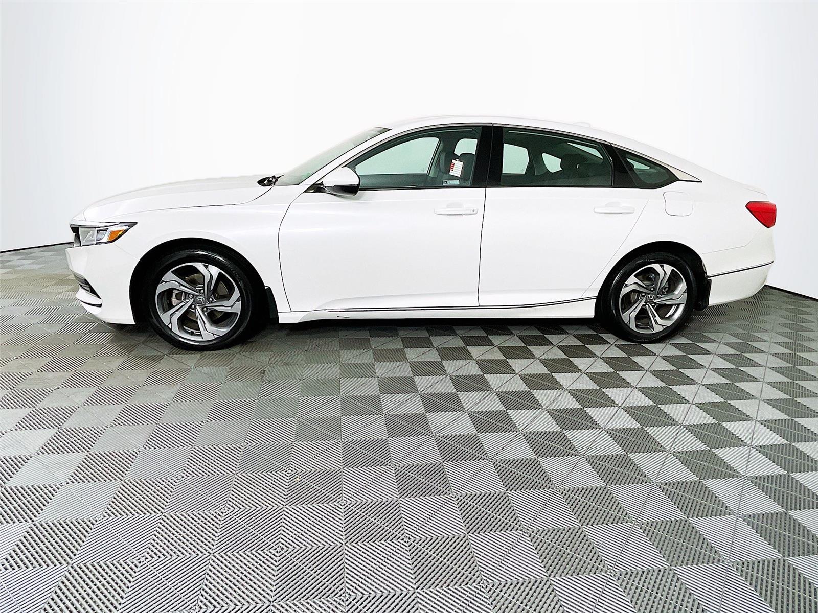 2020 Honda Accord EX-L photo 4