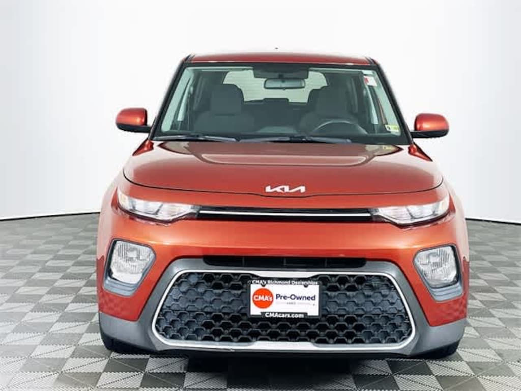 Certified 2022 Kia Soul LX IVT