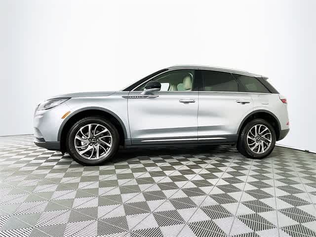 2022 Lincoln Corsair Standard photo 4