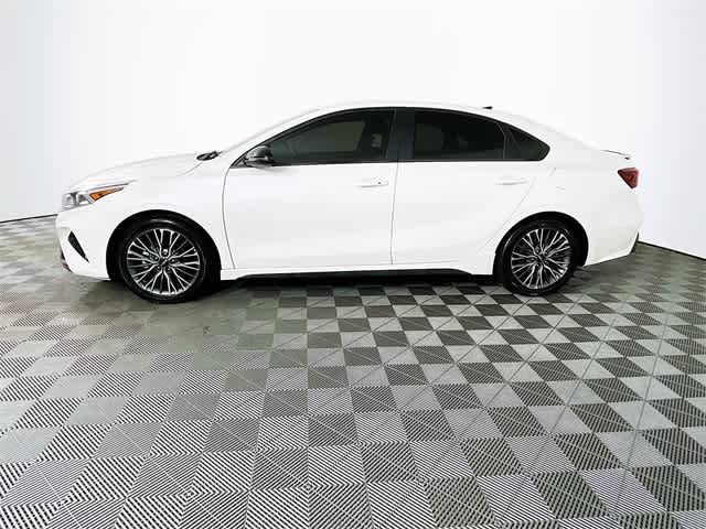 2023 Kia Forte GT-Line photo 4