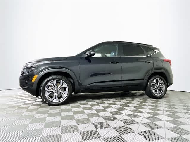 2024 Kia Seltos S photo 4