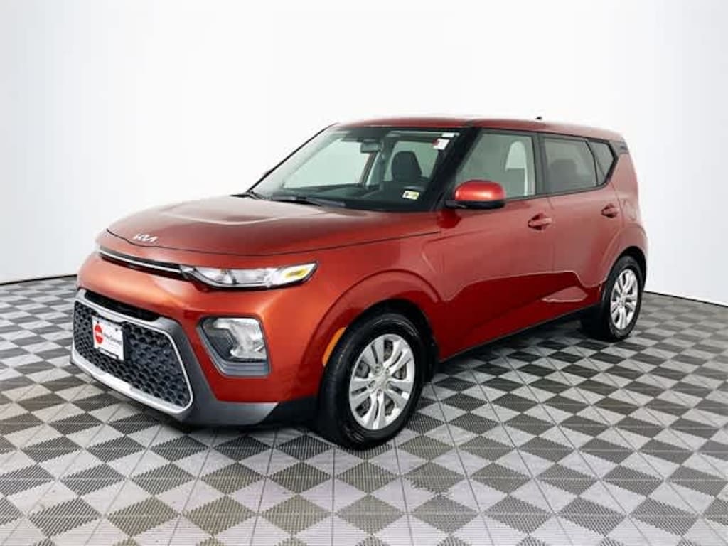 Certified 2022 Kia Soul LX IVT