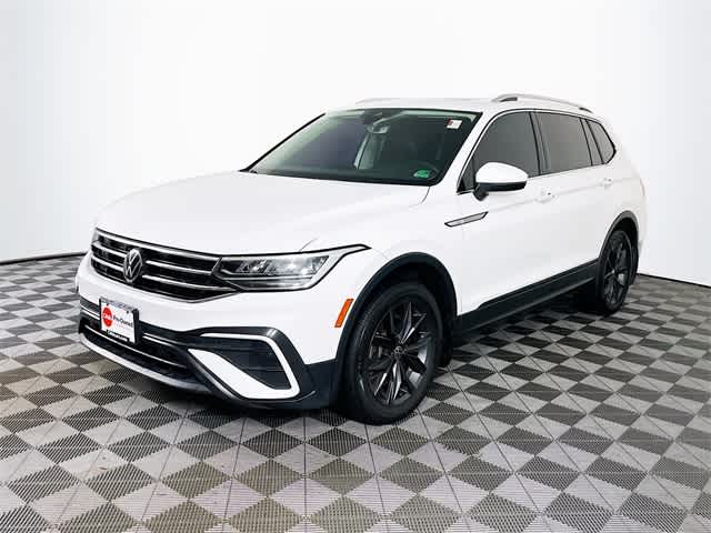 2022 Volkswagen Tiguan SE photo 3