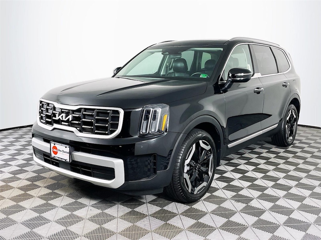 Used 2024 Kia Telluride S SUV