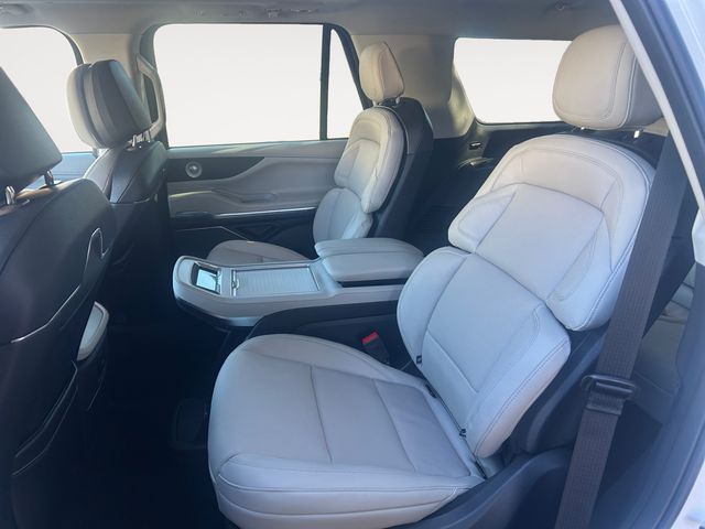 2026 Lincoln Navigator Reserve - Photo 13