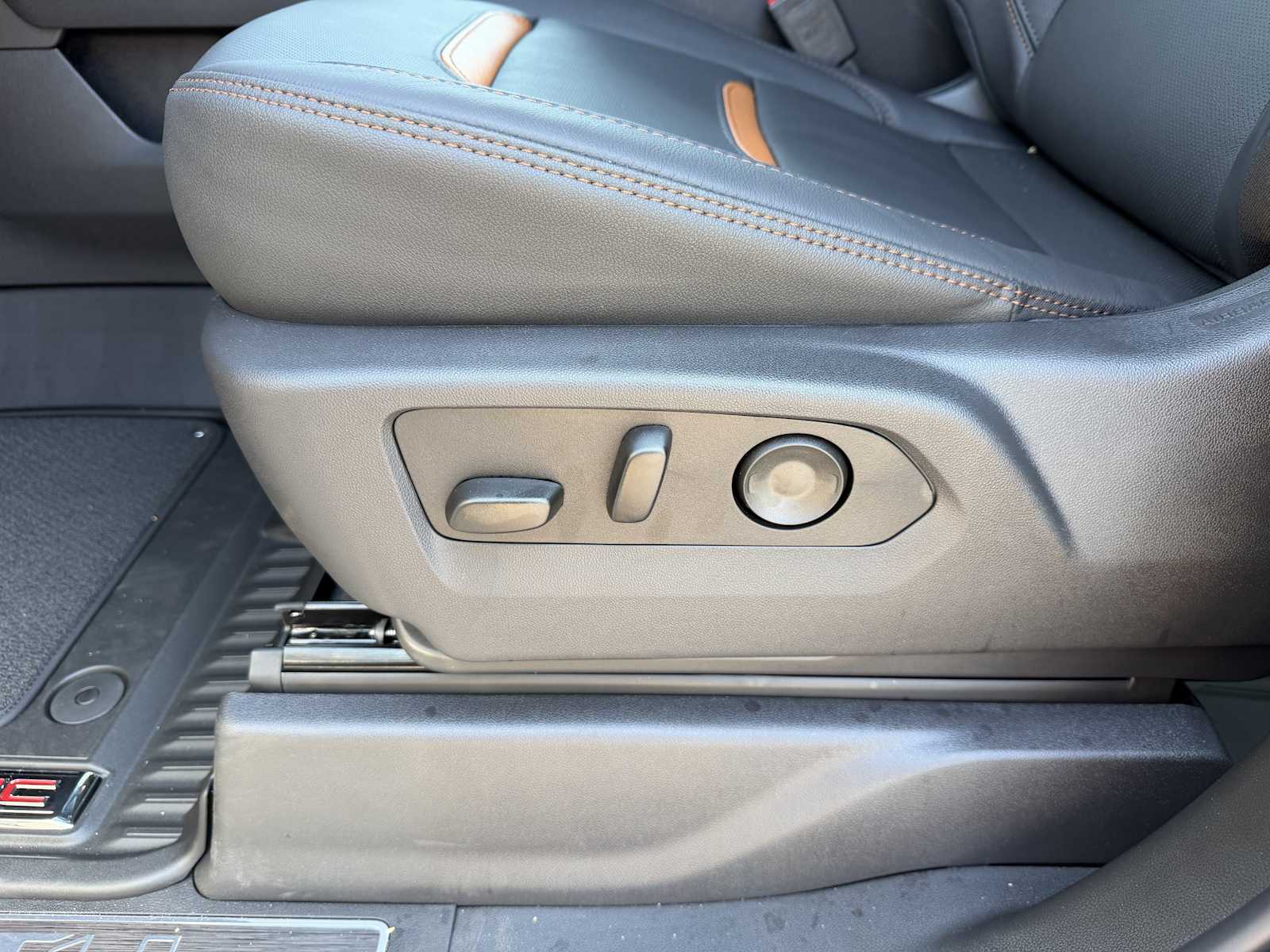 2026 GMC Sierra 1500 AT4 - Photo 24