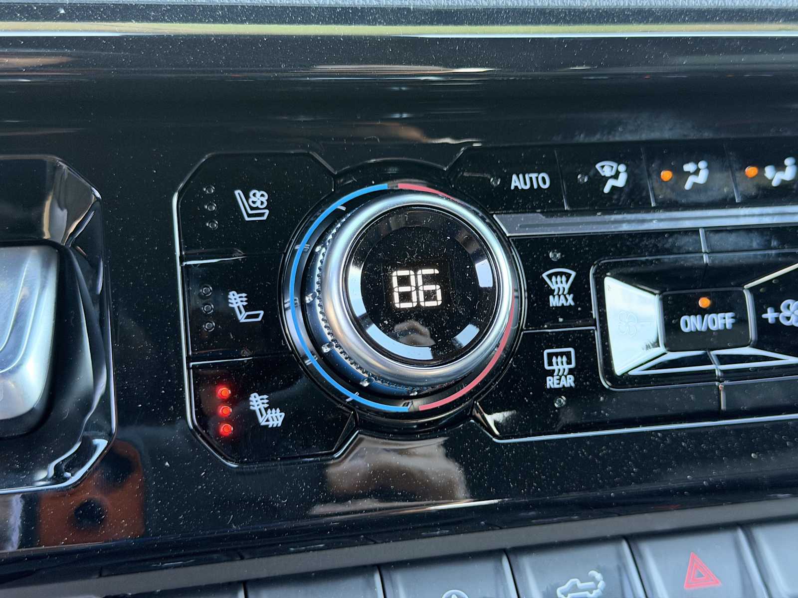 2026 GMC Sierra 1500 AT4 - Photo 10