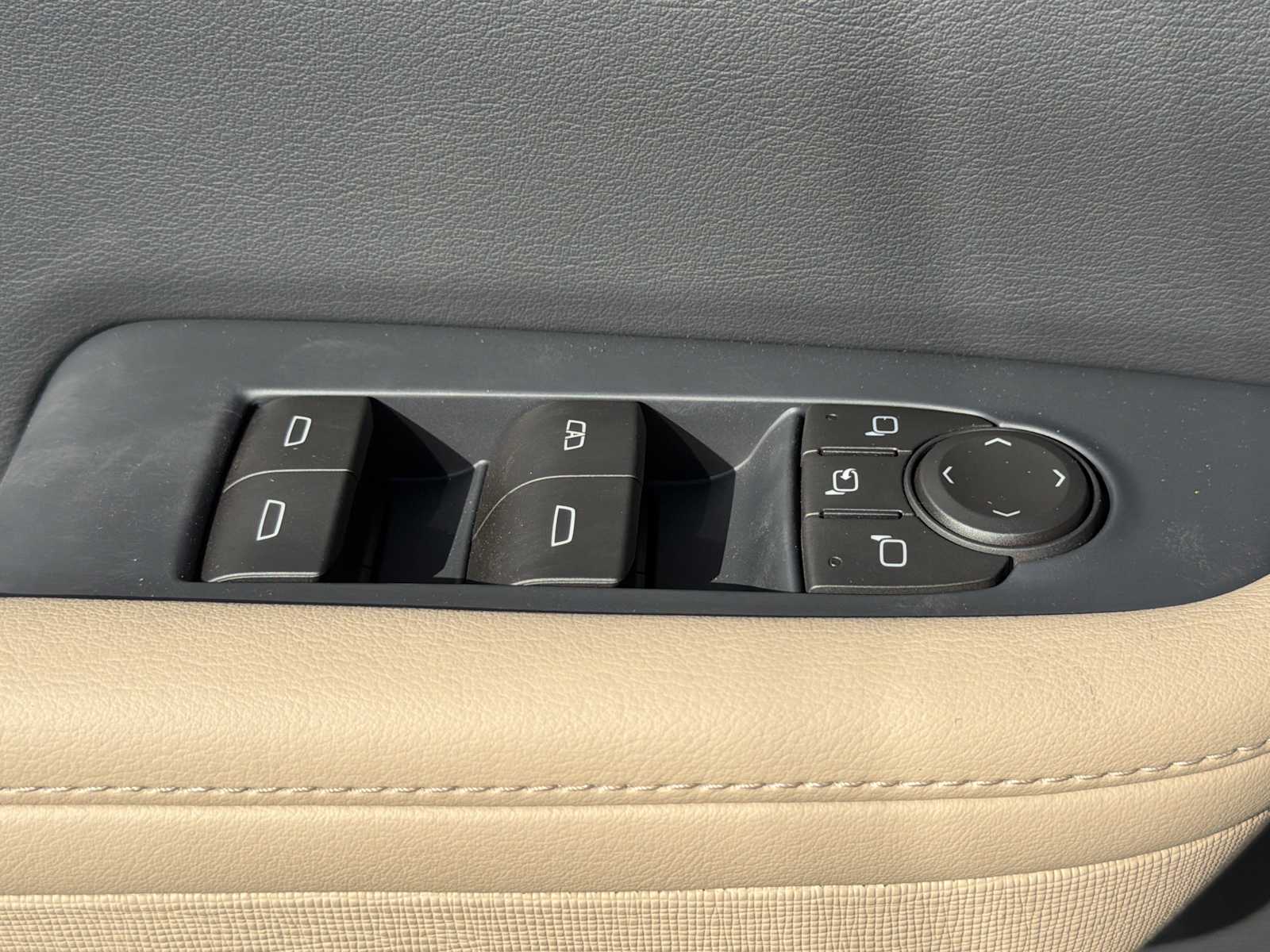 2026 Buick Enclave Preferred - Photo 17