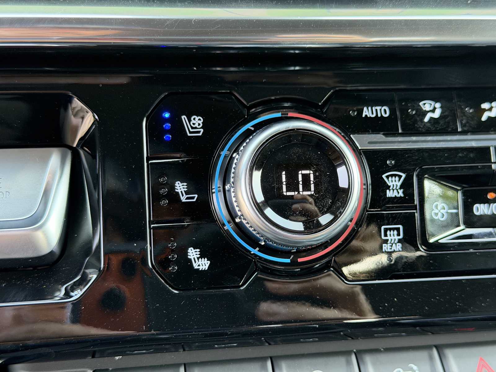 2026 GMC Sierra 1500 Denali - Photo 9