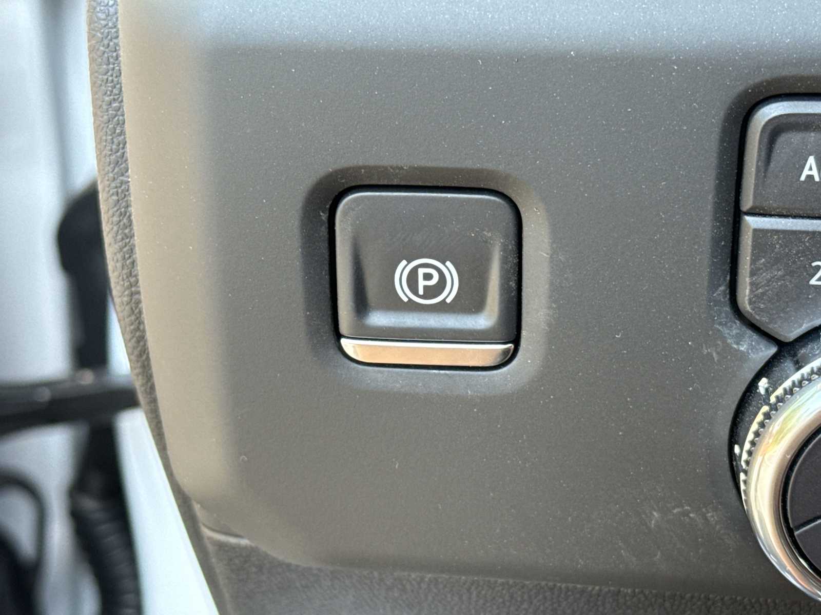 2025 GMC Sierra 3500HD Denali Ultimate - Photo 22