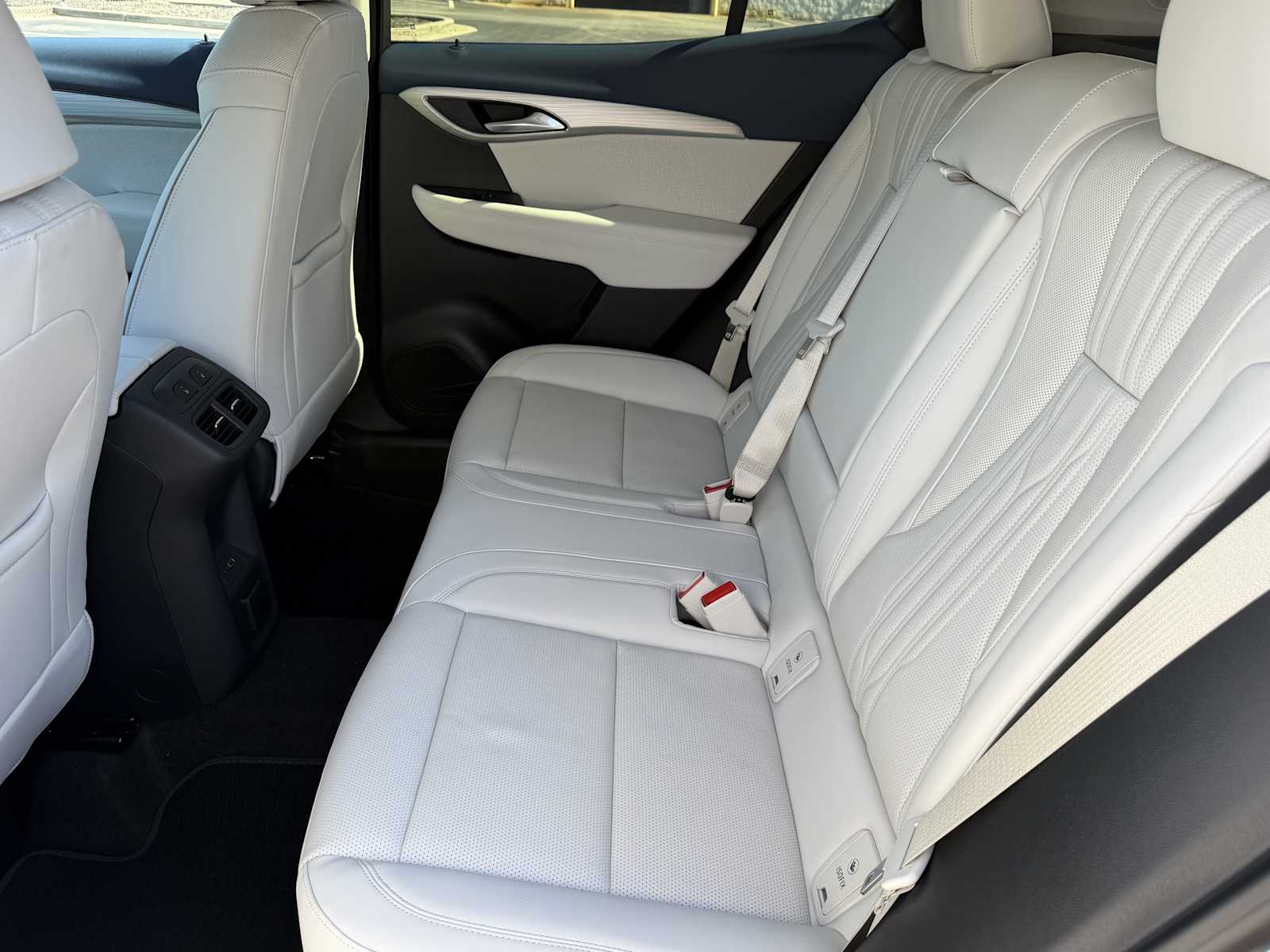 2026 Buick Envision Avenir - Photo 27