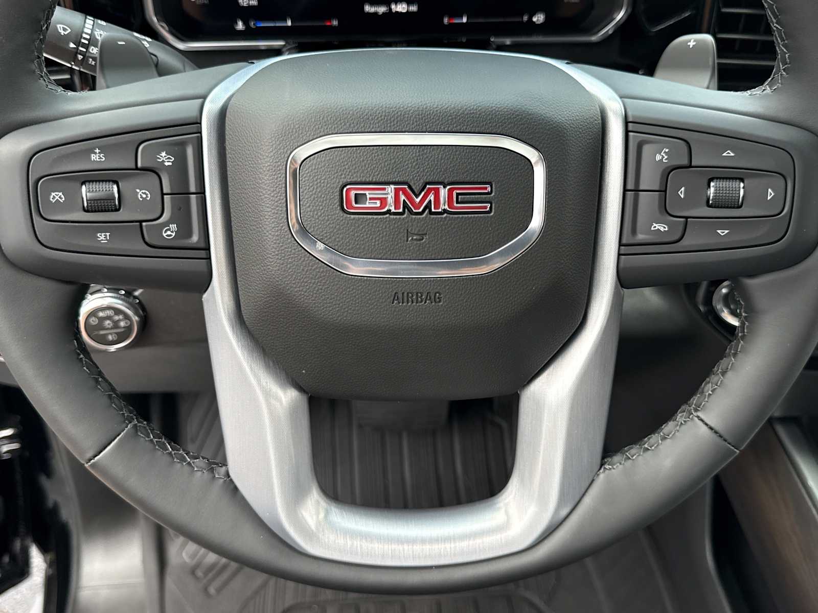 2026 GMC Sierra 1500 SLT - Photo 10