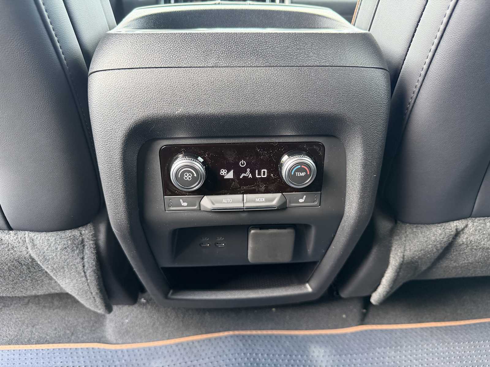 2026 GMC Acadia AT4 - Photo 21