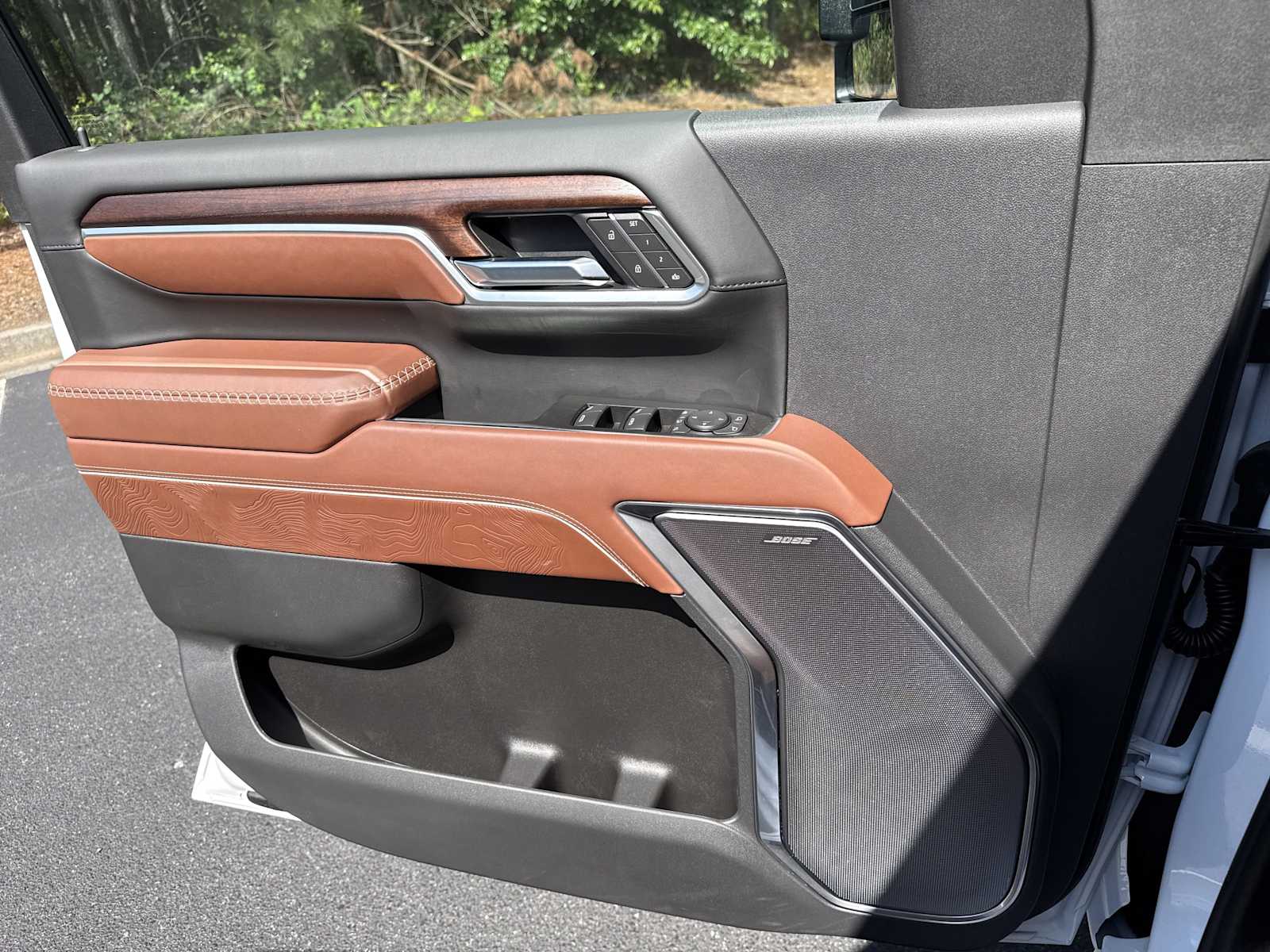 2025 GMC Sierra 3500HD Denali Ultimate - Photo 24