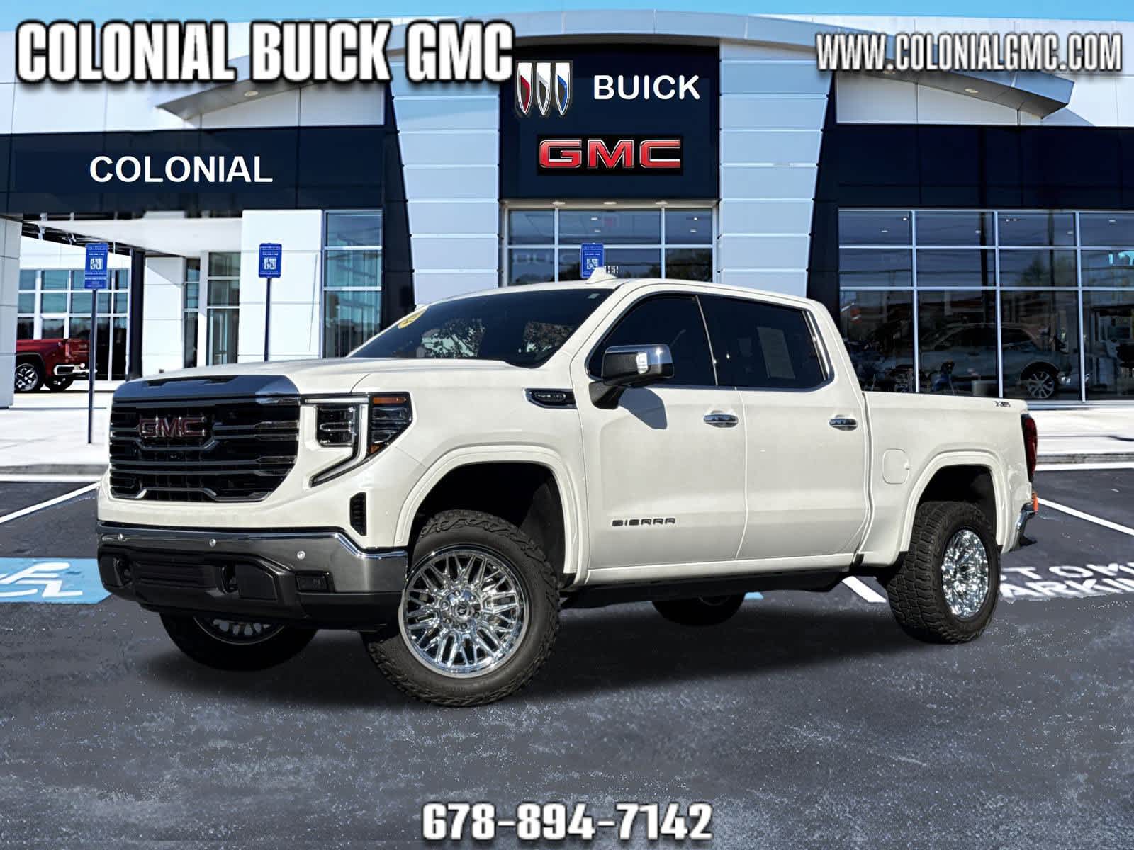 2024 GMC Sierra 1500 SLT's photo