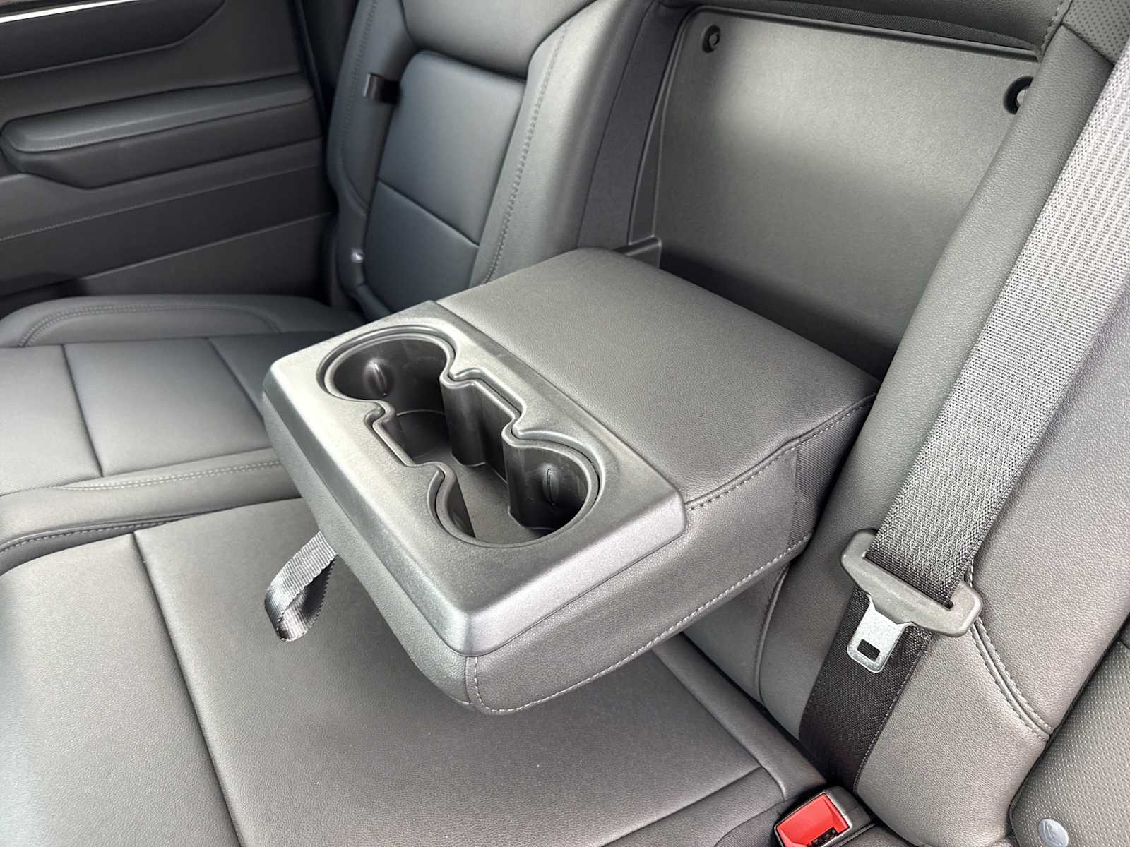 2026 GMC Sierra 1500 SLT - Photo 19