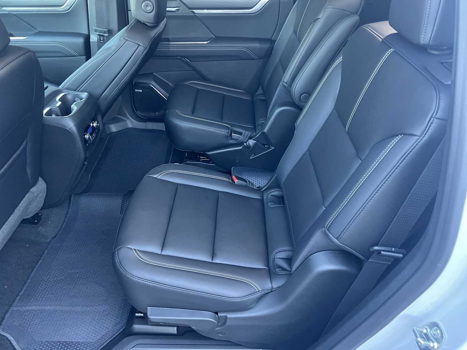 2026 GMC Acadia Elevation - Photo 19