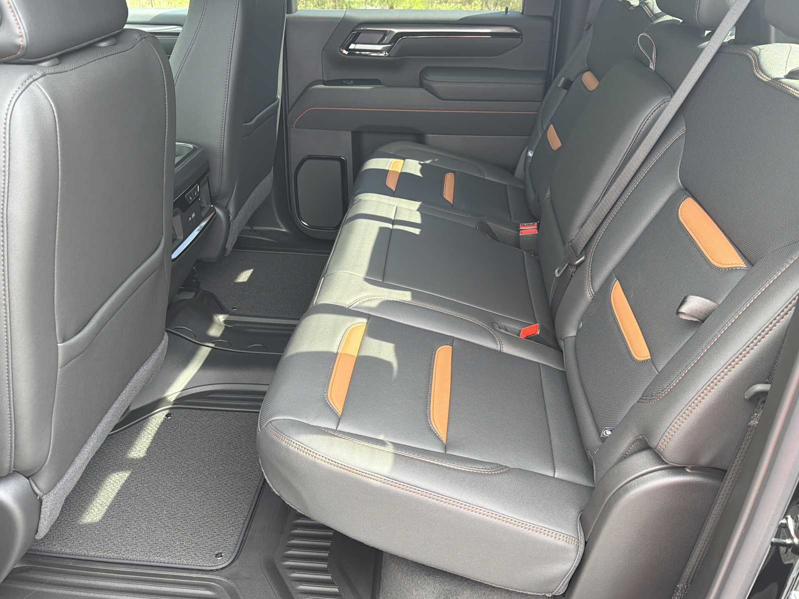 2026 GMC Sierra 2500HD AT4 - Photo 17