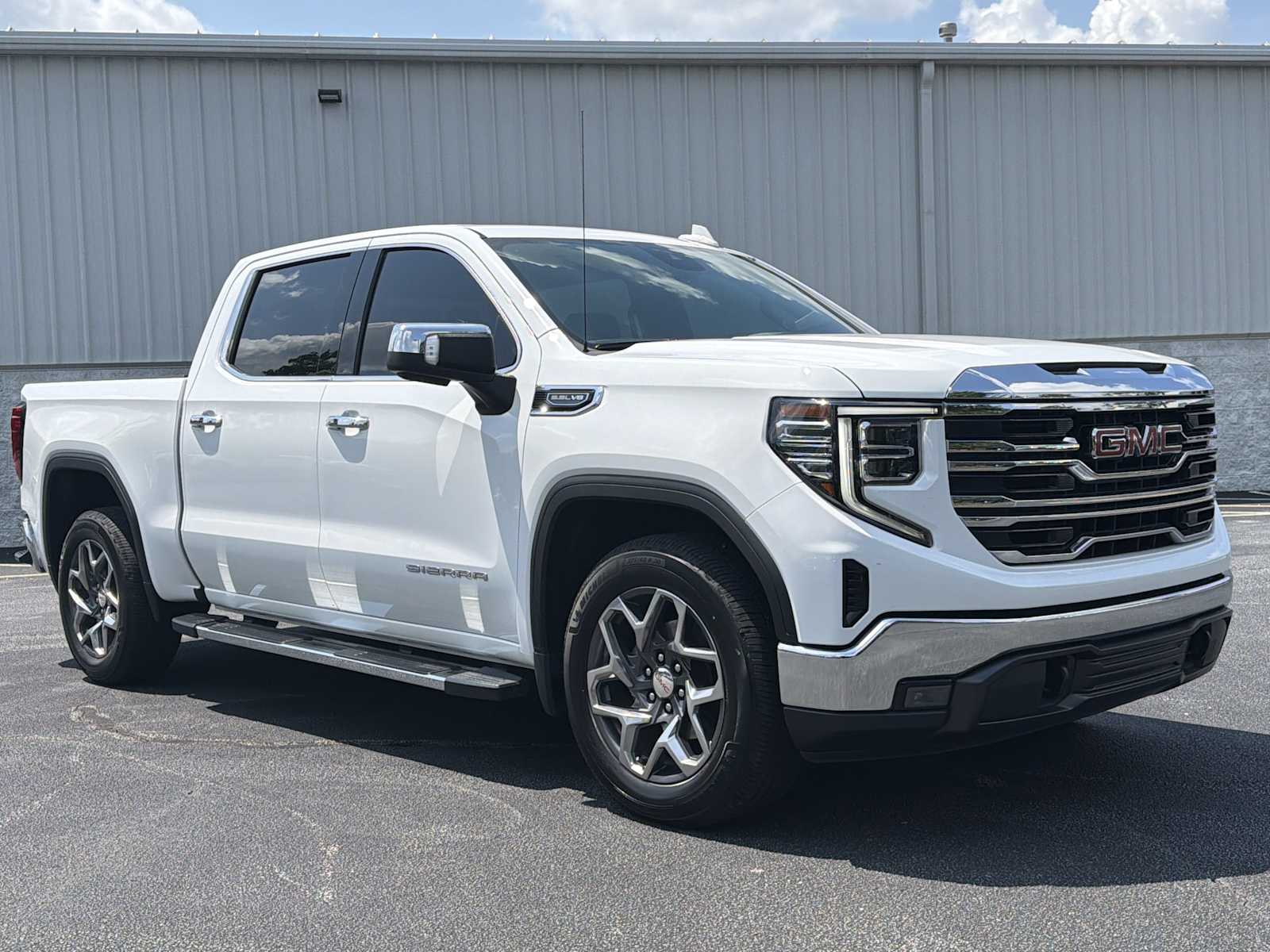2022 GMC Sierra 1500 SLT - Photo 27